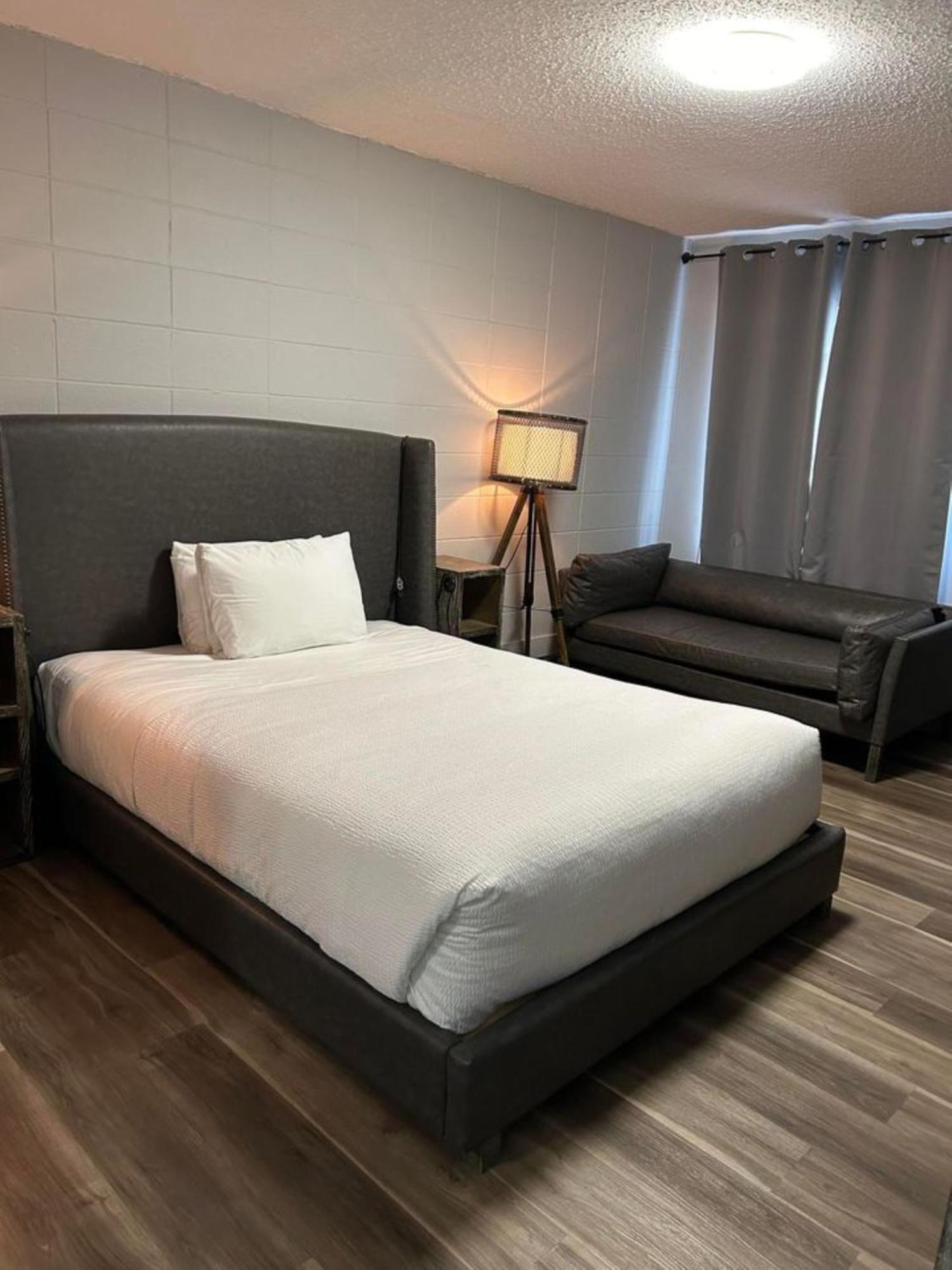 Parkside Inn 그랜드 프레리 외부 사진